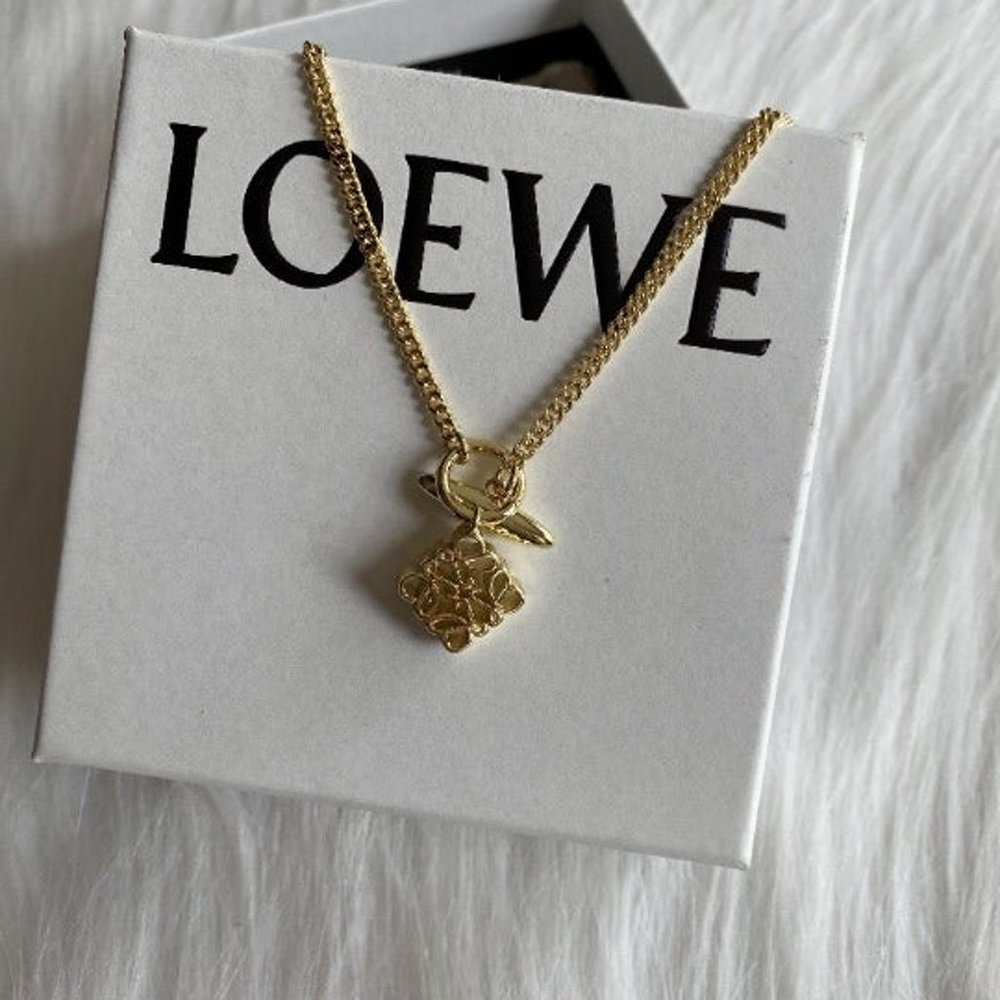 Loewe Necklace